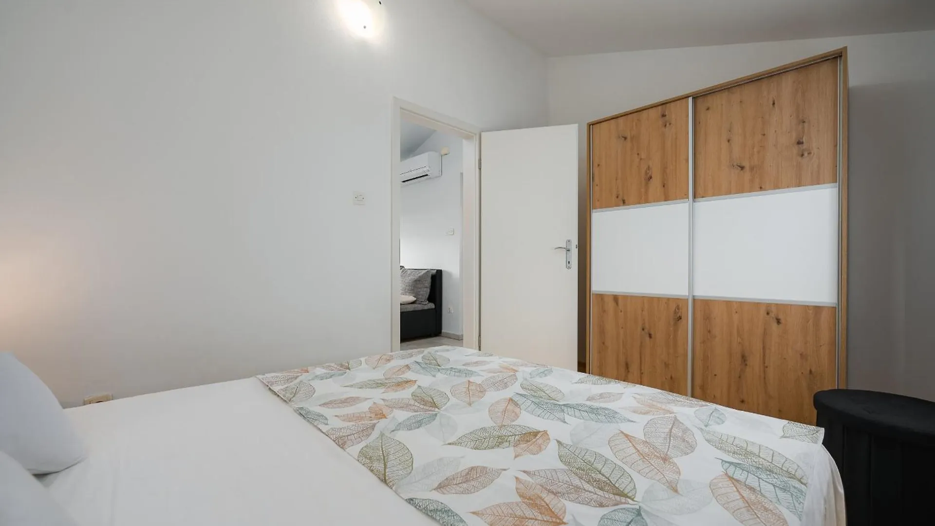 Charming Apartments Rose 1&2 With Pool Poreč 0*,  Kroatien